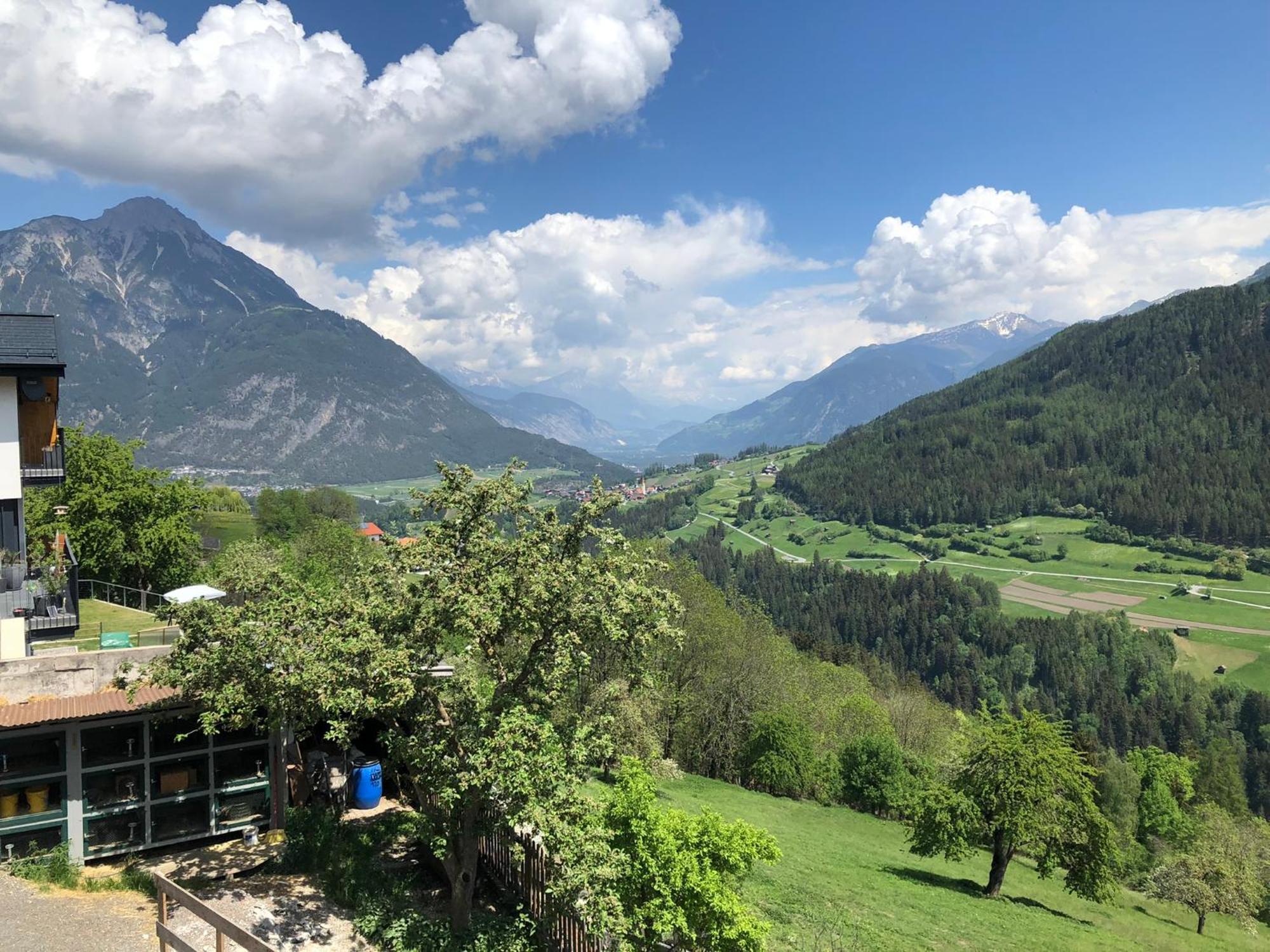 Apart Alpenzeit Arzl im Pitztal Esterno foto