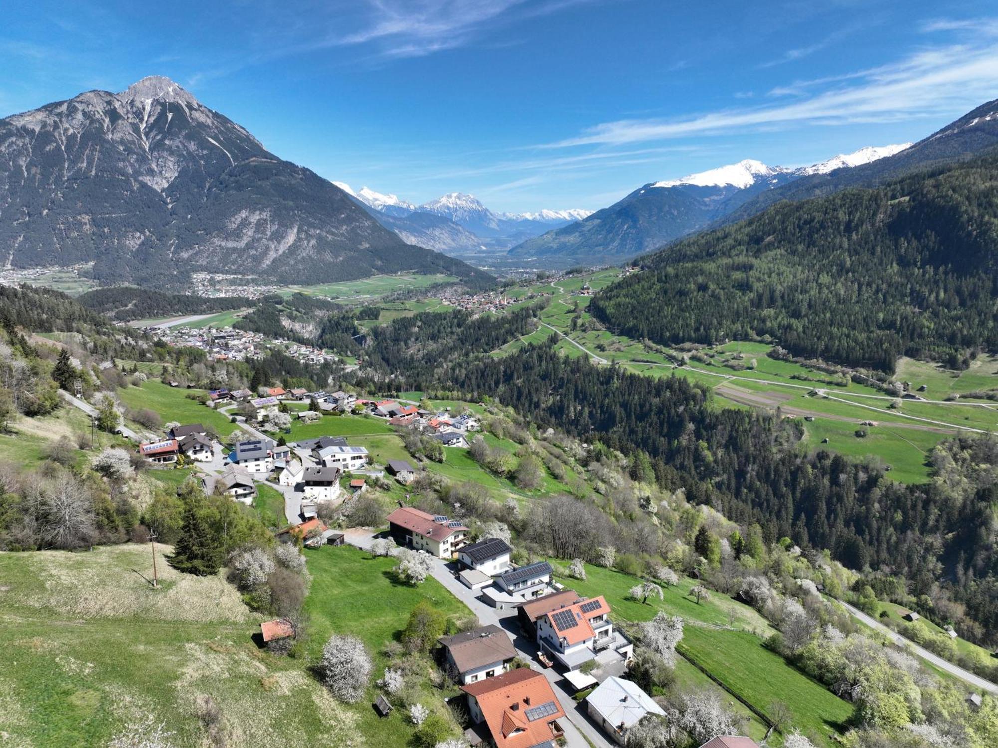 Apart Alpenzeit Arzl im Pitztal Esterno foto
